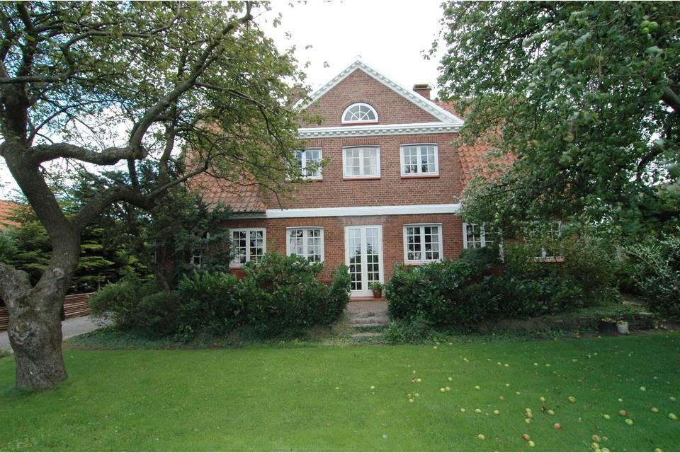 Aakirkeby Bed And Breakfast Esterno foto