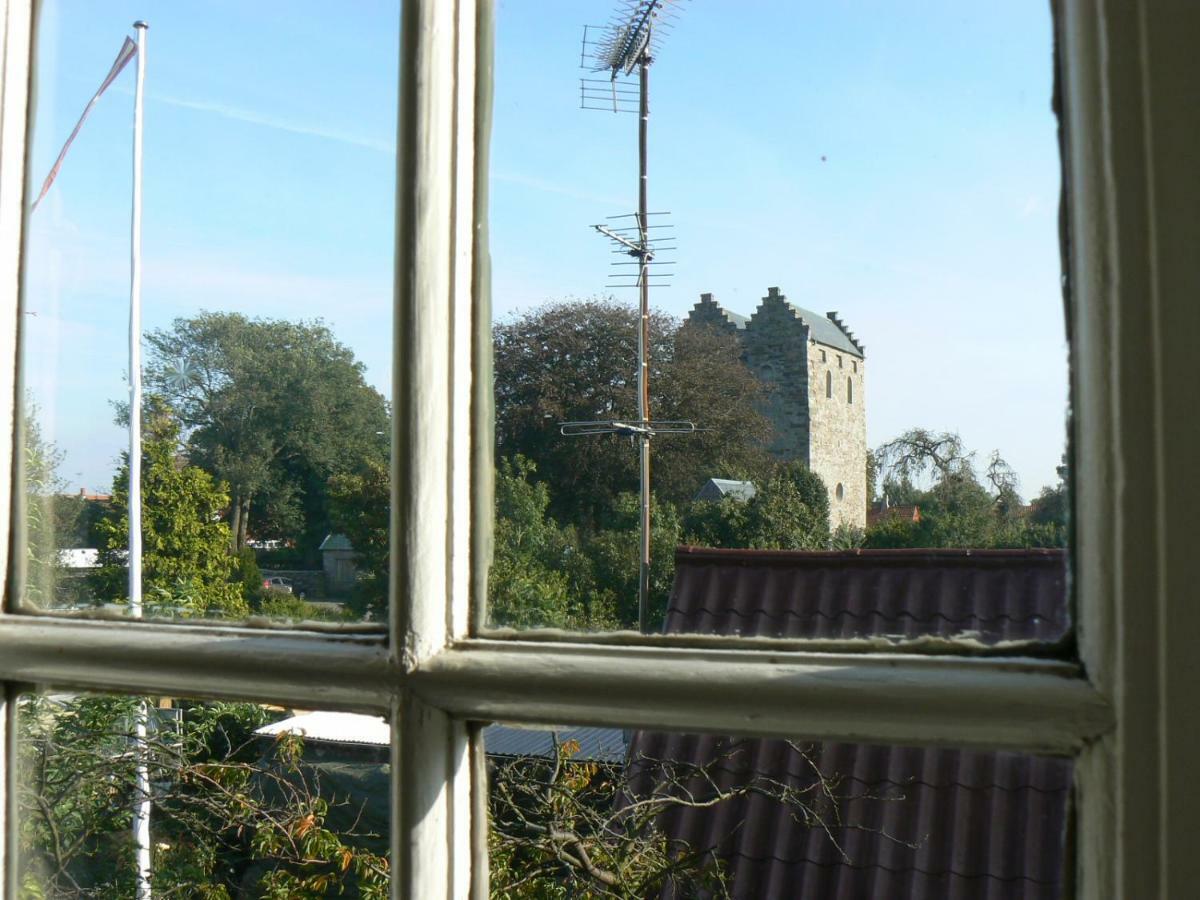 Aakirkeby Bed And Breakfast Esterno foto